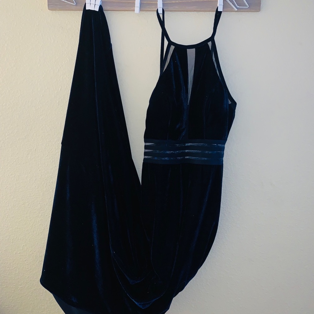 David’s Bridal wedding/prom dress, blue velvet. - Picture 3 of 4